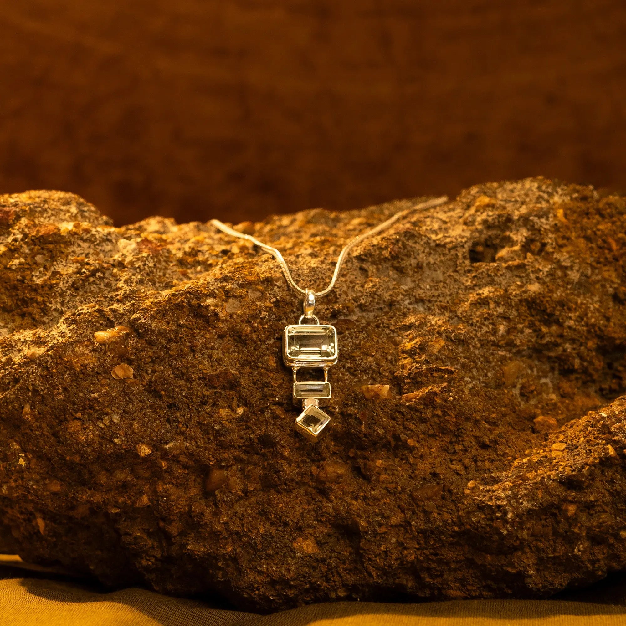 Rectangle Hanging Pendant with Natural Stone