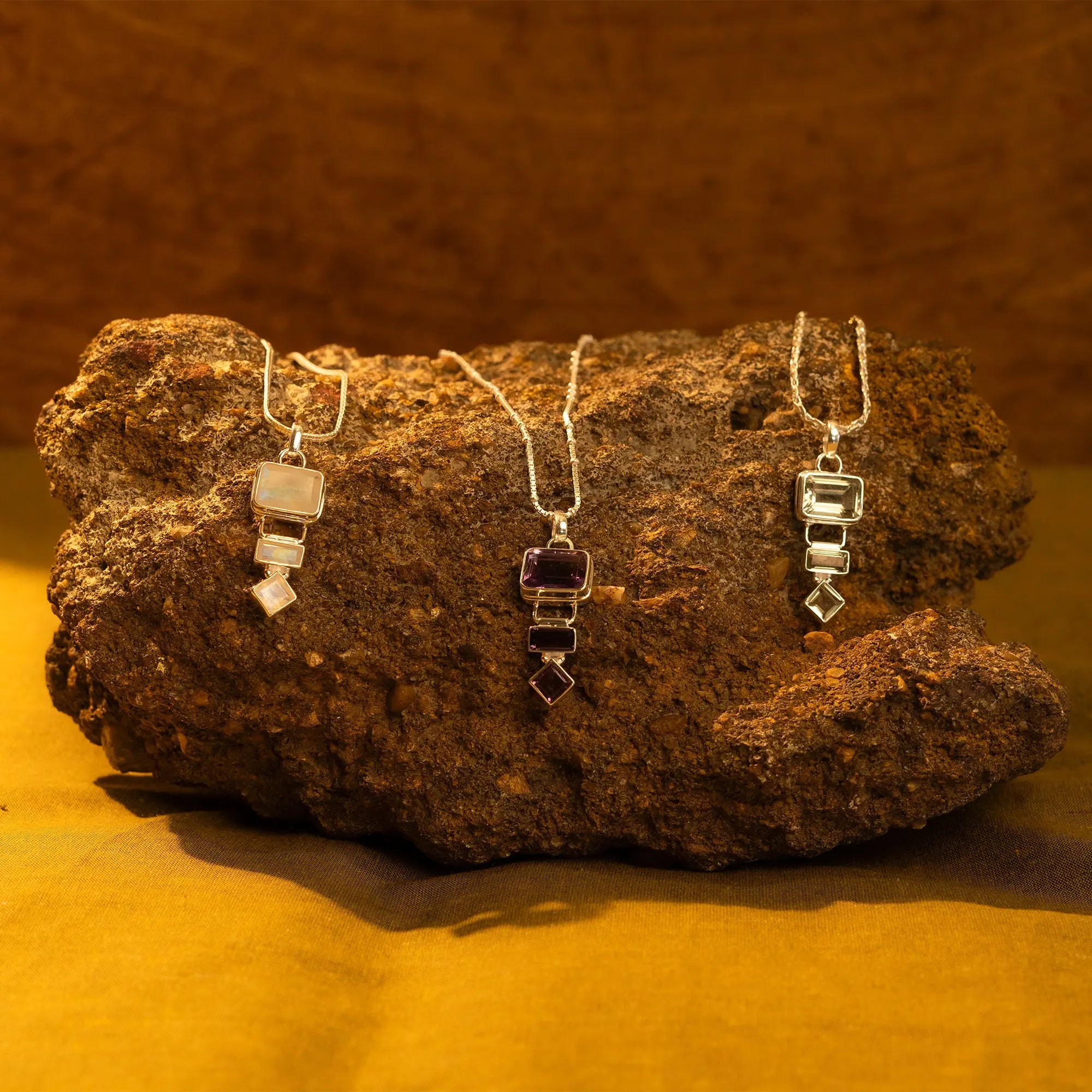 Rectangle Hanging Pendant with Natural Stone