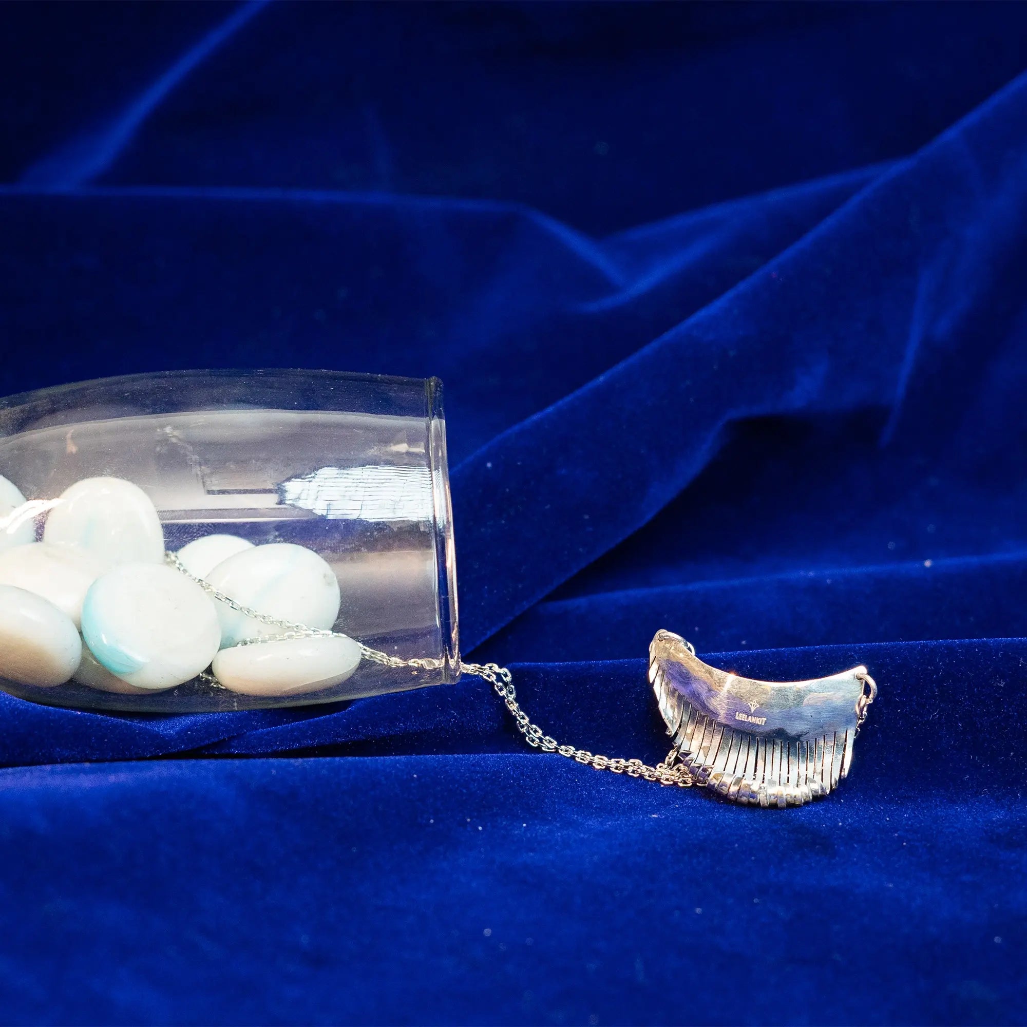 Creative Coconut Leaf Pendant Set