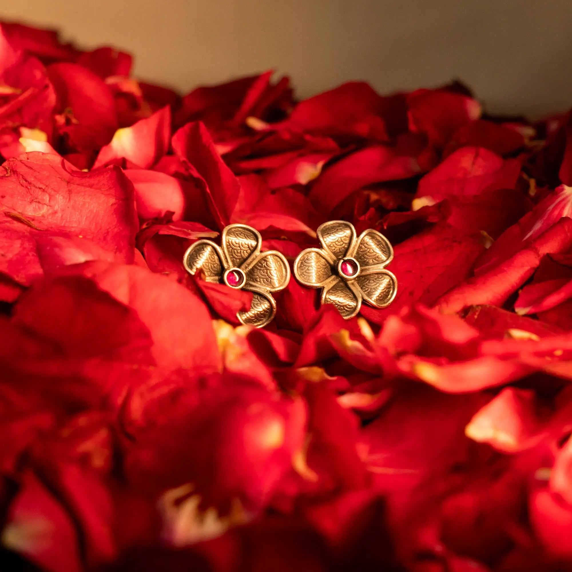 Adjustable Dual Flower Ring