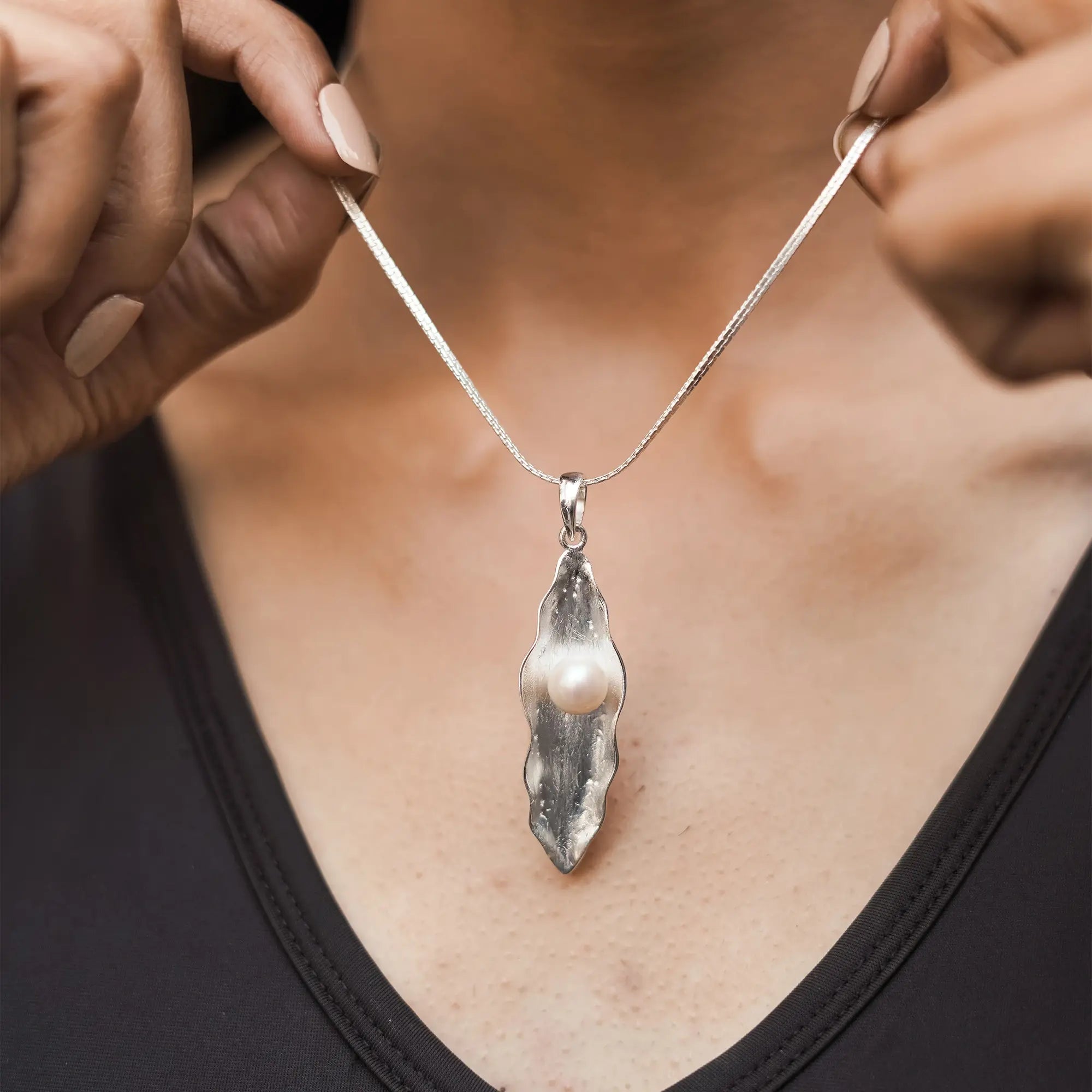 Leaf Pearl Tassel Drop Pendant Earring Set with White Pearl