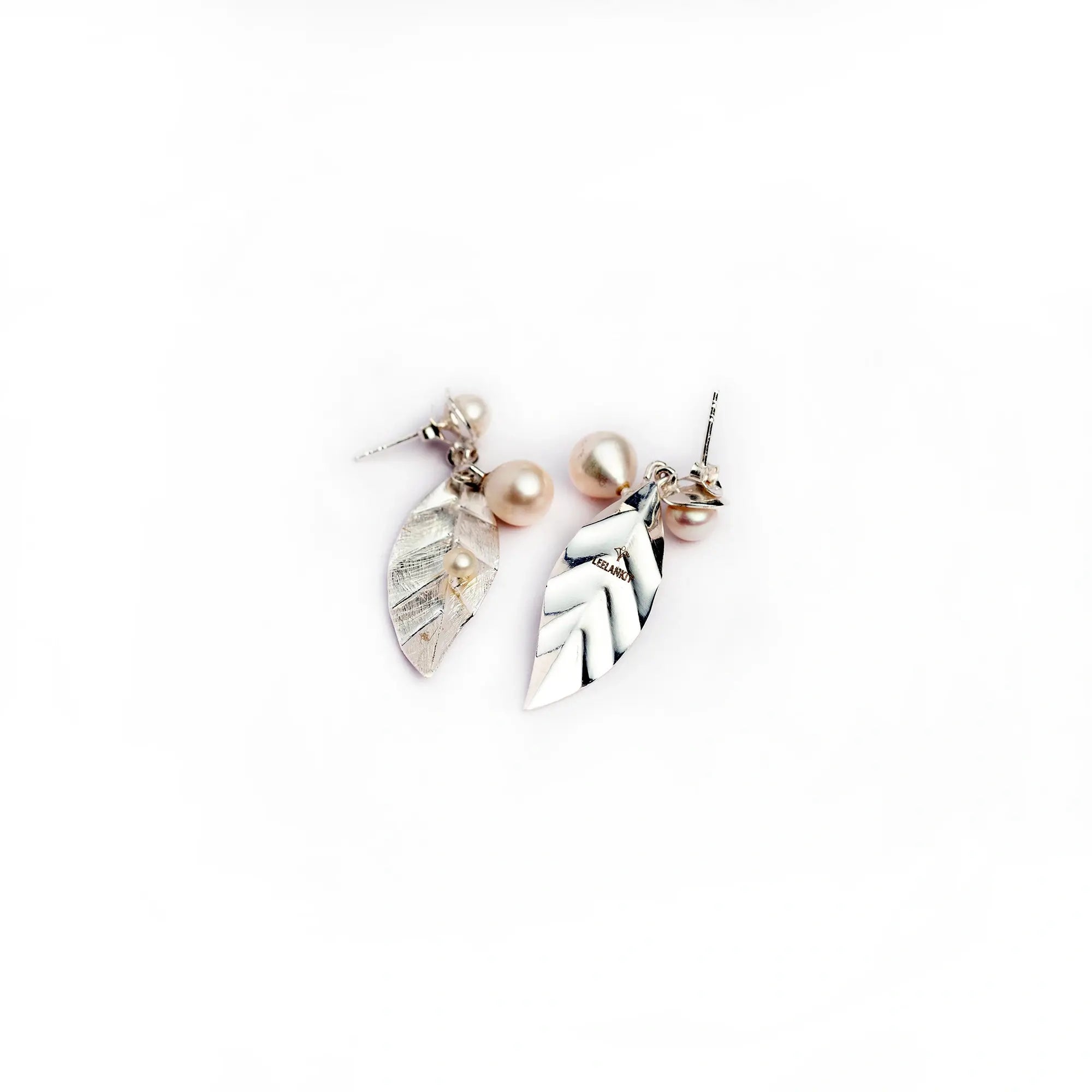 Dew on Leaf Hanging Earring