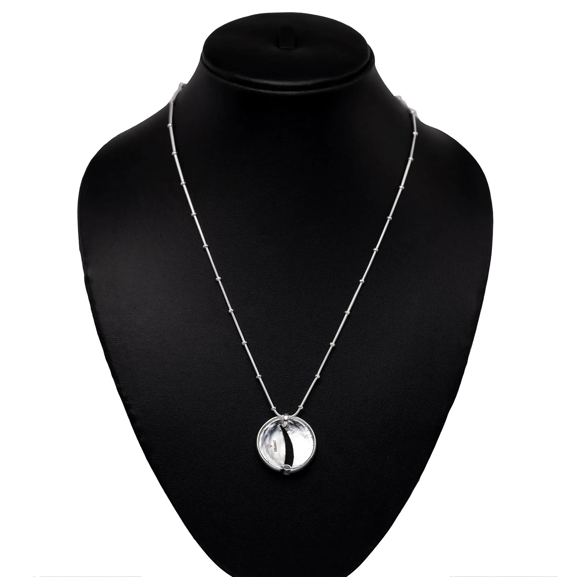 Tear Drop Pandel/ Modern Art Pandel