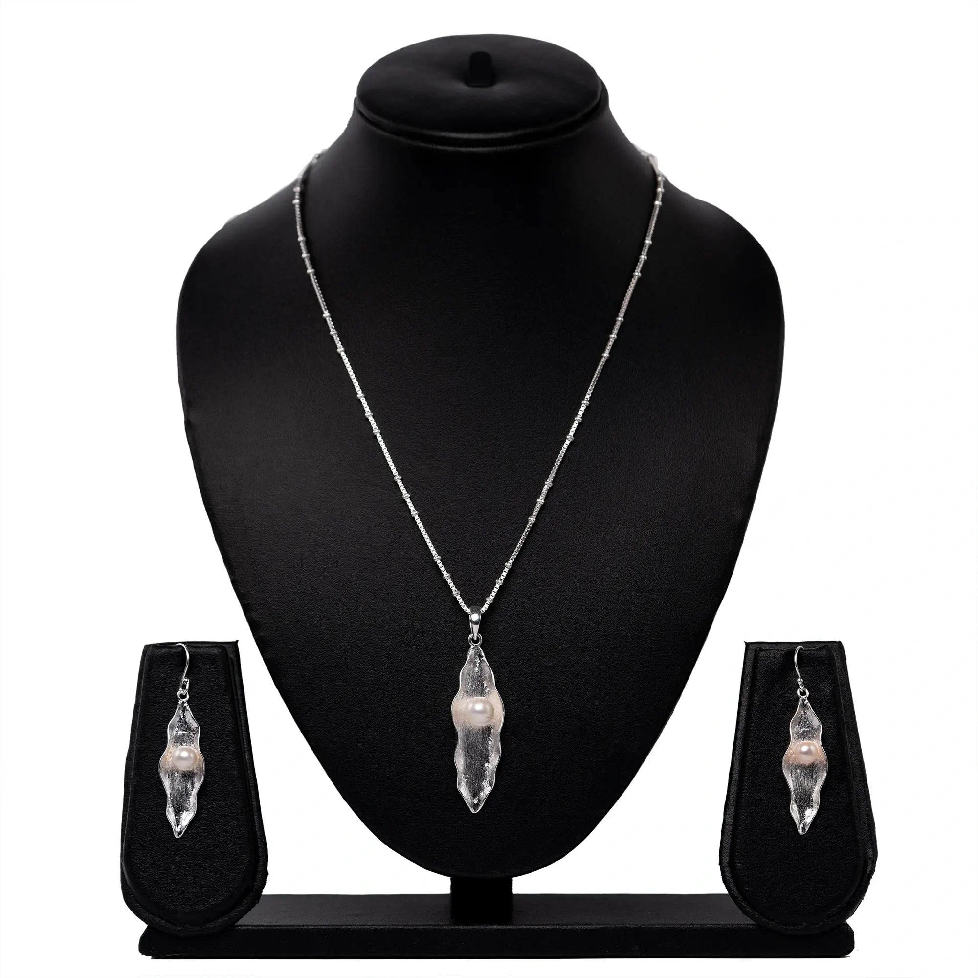 Leaf Pearl Tassel Drop Pendant Earring Set with White Pearl