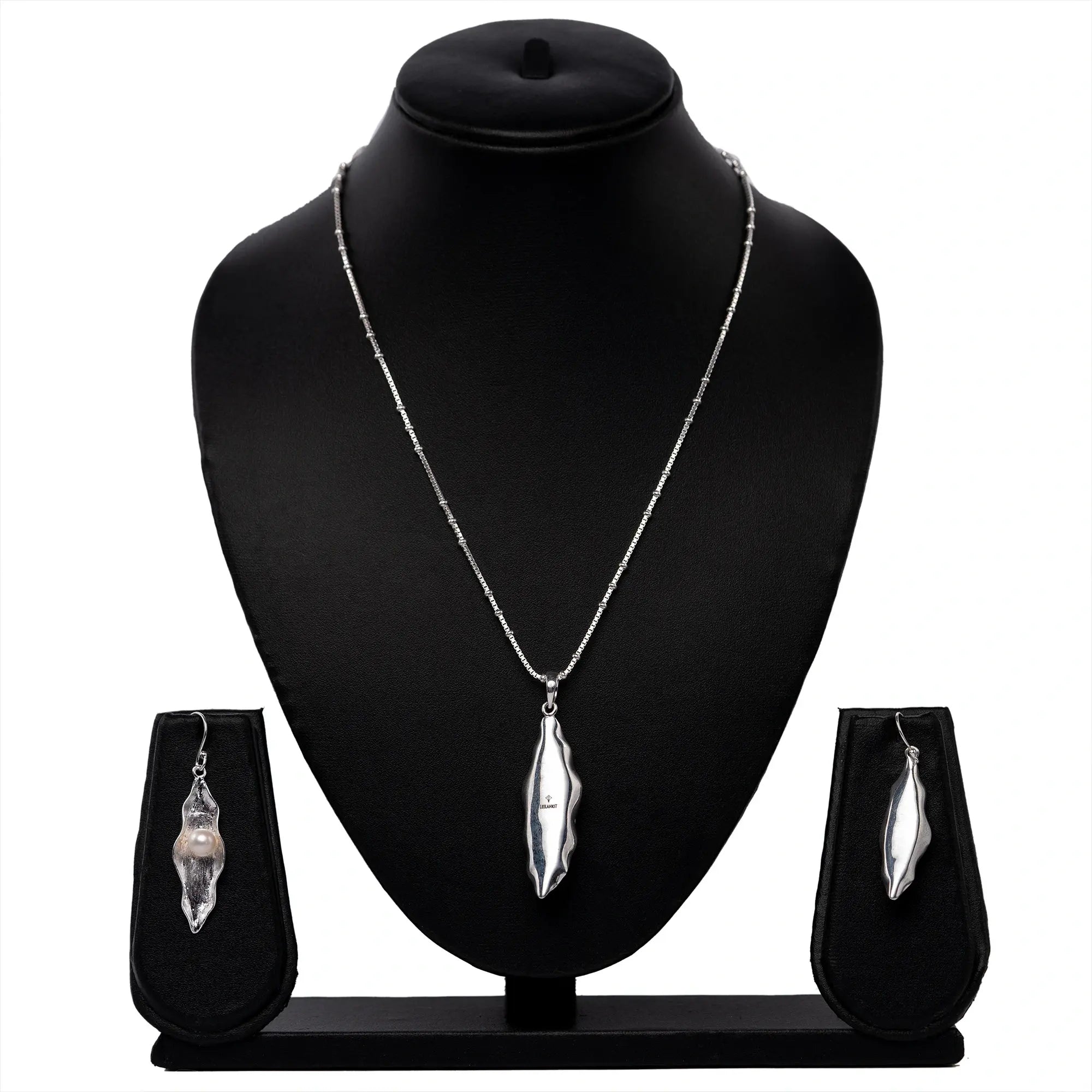 Leaf Pearl Tassel Drop Pendant Earring Set with White Pearl