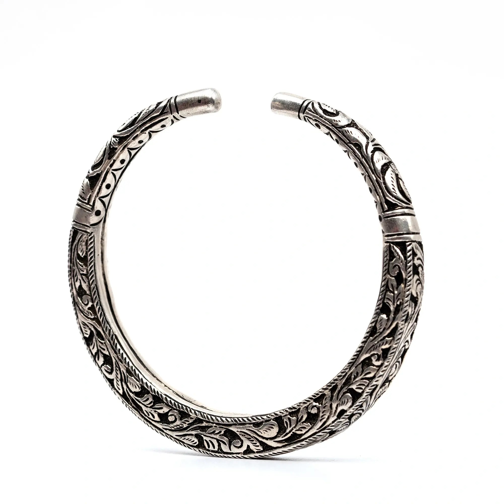 Handcrafted Chitrai Antique Kada